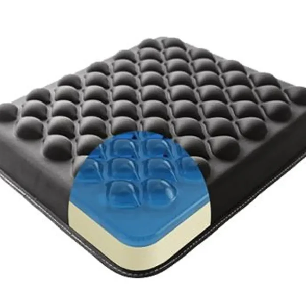 Cojín de Gel Therapressure TM350 mostrando la capa de gel azul bajo la superficie de diseño de cubo para el alivio de presión - Medicalab SPA.